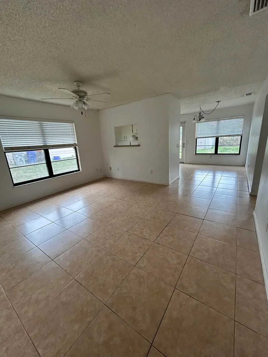 1036 SW 19th Ave Avenue Sw, Vero Beach, FL 32962 - #2