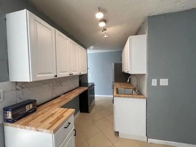 1749 NW 18th Street, Fort Lauderdale, FL 33311 - #2