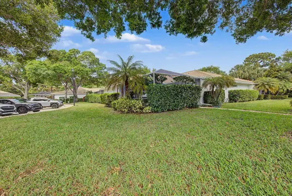 4203 Water Oak Court, Palm Beach Gardens, FL 33410