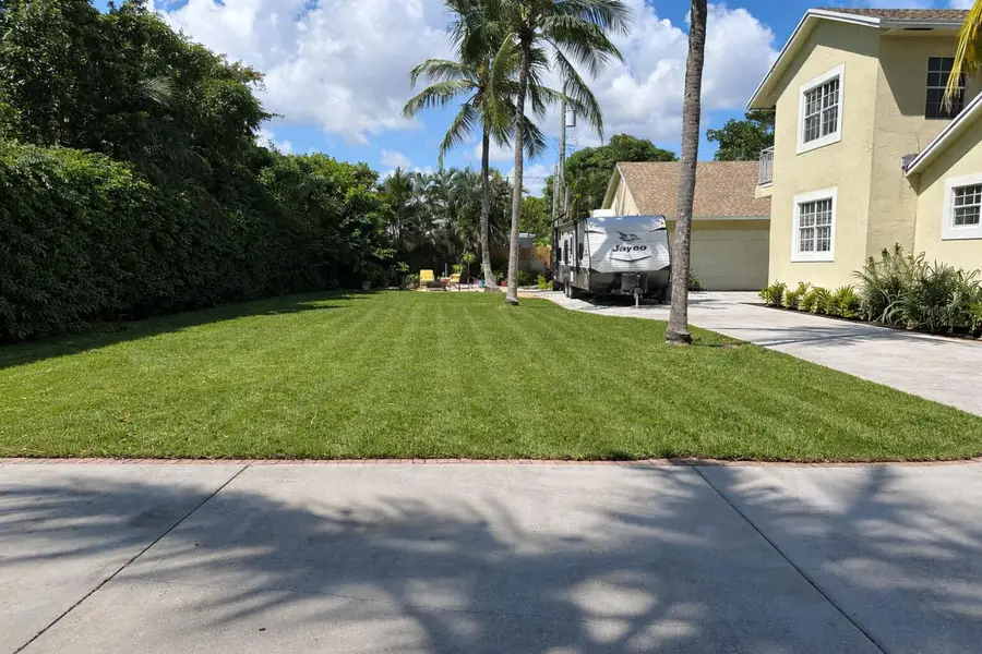 613 N 5th Street, Lantana, FL 33462 - #2