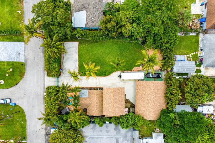 613 N 5th Street, Lantana, FL 33462 - #3