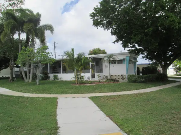 4261 Meadow View Drive, Boynton Beach, FL 33436