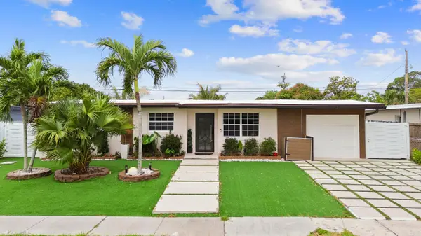 1895 Violet Avenue, West Palm Beach, FL 33415