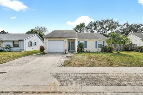 184 Greentree Circle, Jupiter, FL 33458