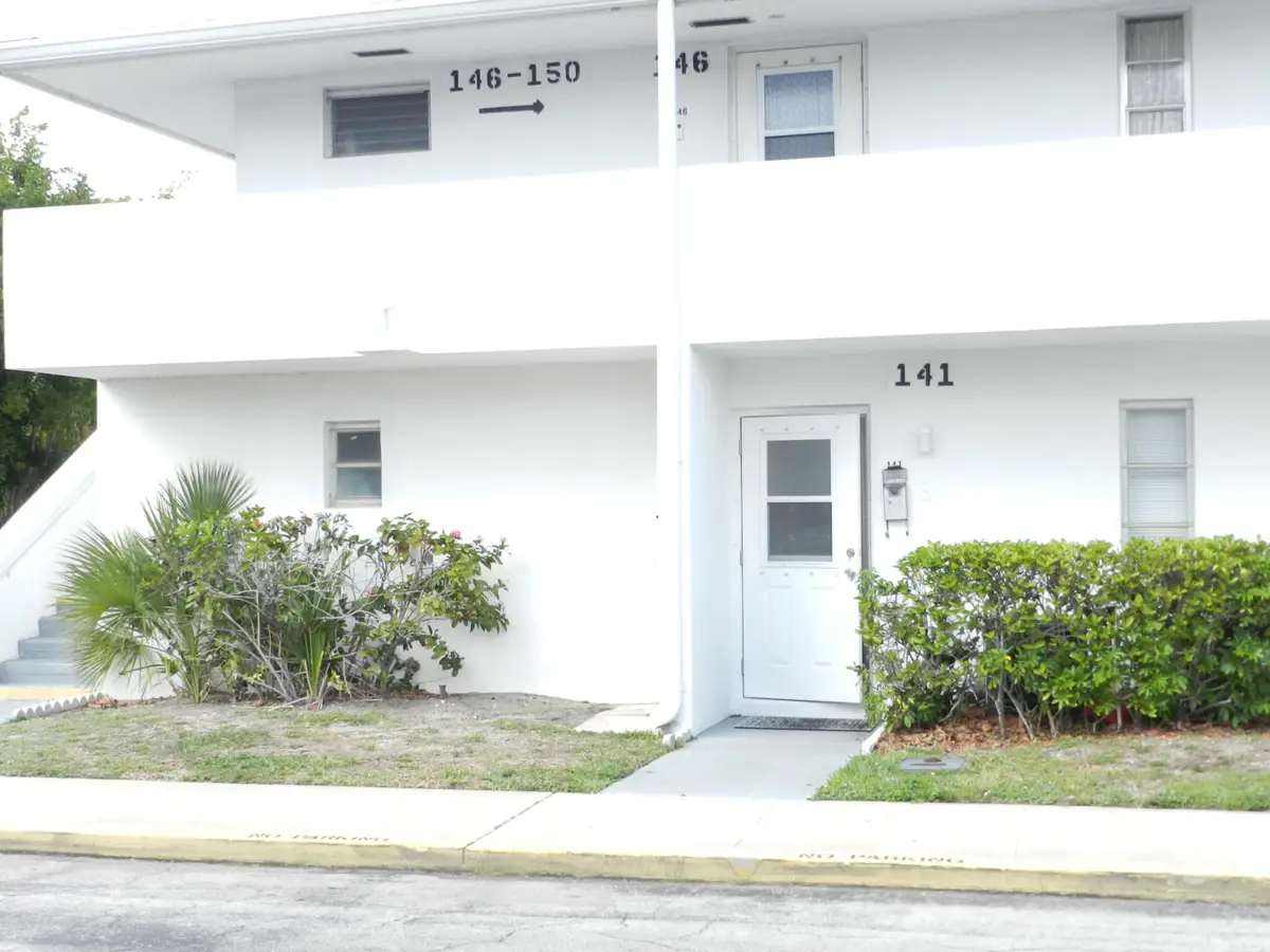 141 West Court, Royal Palm Beach, FL 33411 - #1