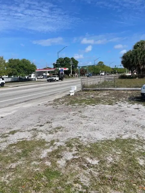 000 N 25th Street, Fort Pierce, FL 34994 - #3