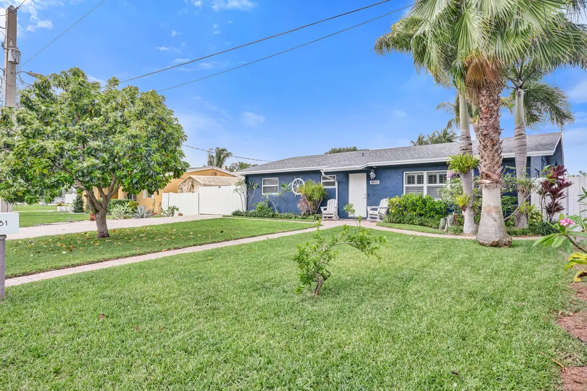 4681 SW 42nd Avenue, Fort Lauderdale, FL 33314 - #1