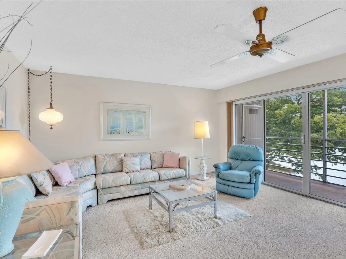 288 Fanshaw #G, Boca Raton, FL 33434 - #1