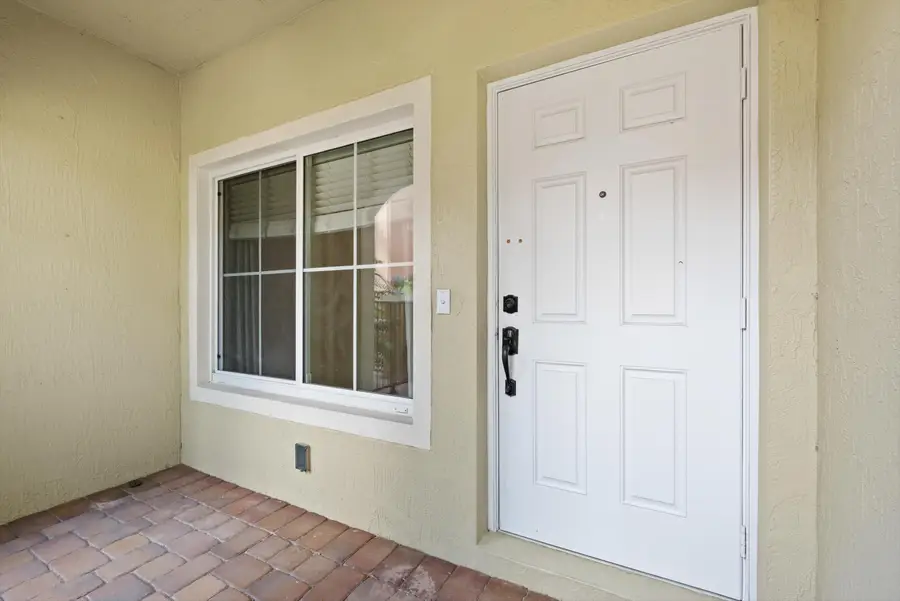 386 Lake Monterey Circle, Boynton Beach, FL 33426 - #3