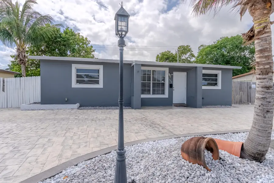320 N 69th Way, Hollywood, FL 33024 - #2
