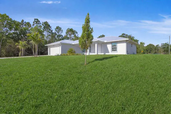3393 NW 38th Avenue, Okeechobee, FL 34972