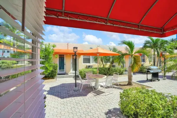 336 Arthur Street #124, Hollywood, FL 33019