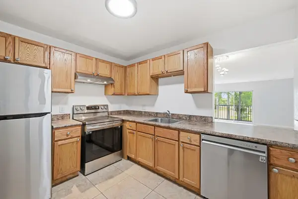 7541 NW 16th Street #1211, Plantation, FL 33313