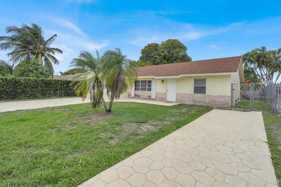 151 NE 26th Avenue, Boynton Beach, FL 33435 - #2