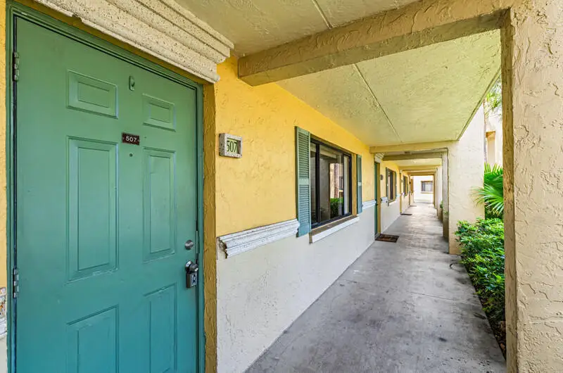 507 Meadows Circle, Boynton Beach, FL 33436 - #3