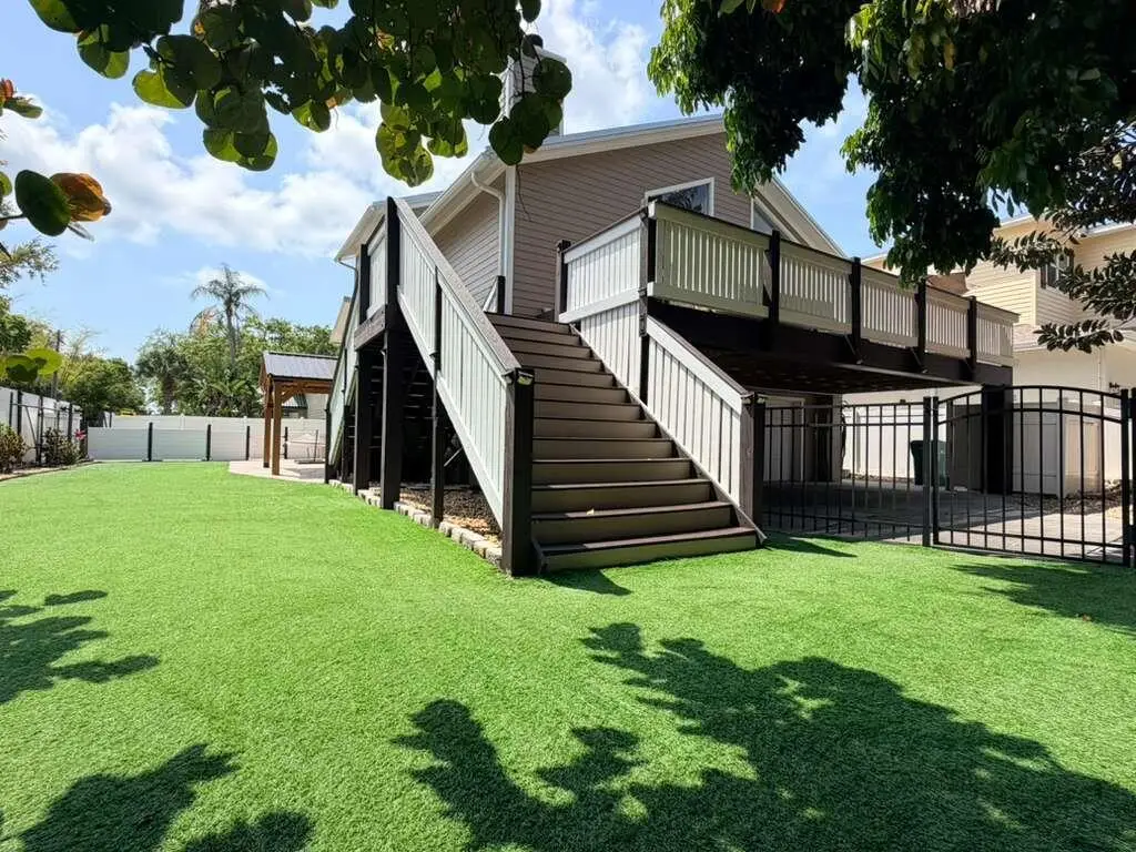 13400 74th Avenue N, Seminole, FL 33776 - #1