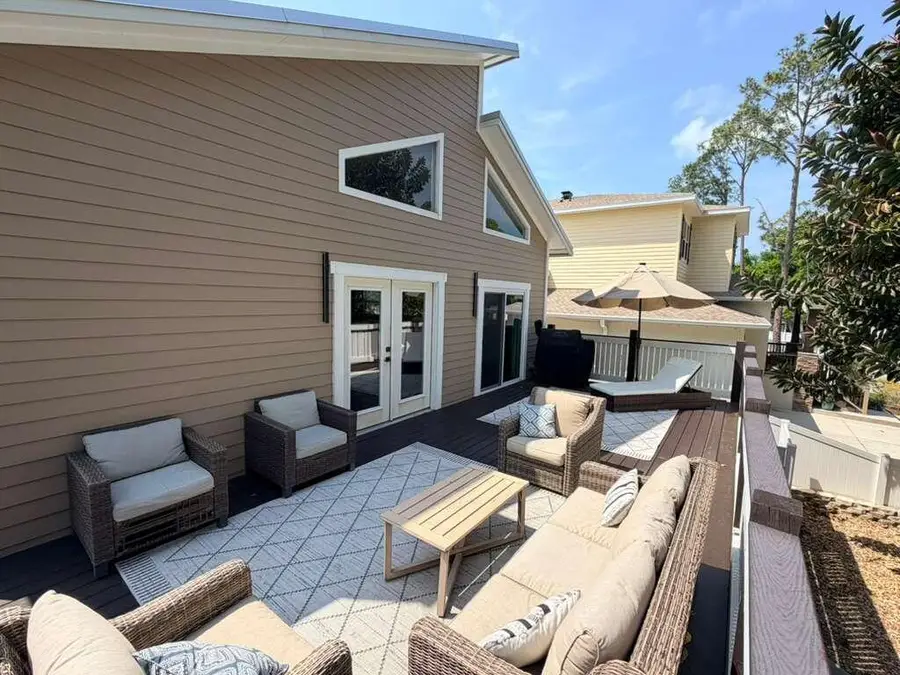 13400 74th Avenue N, Seminole, FL 33776 - #2