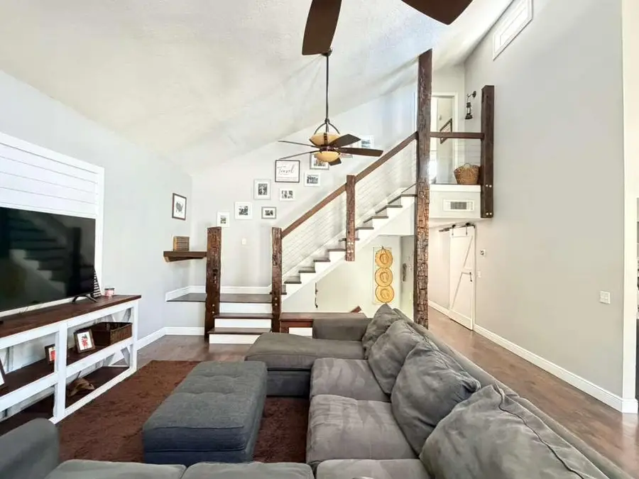 13400 74th Avenue N, Seminole, FL 33776 - #3