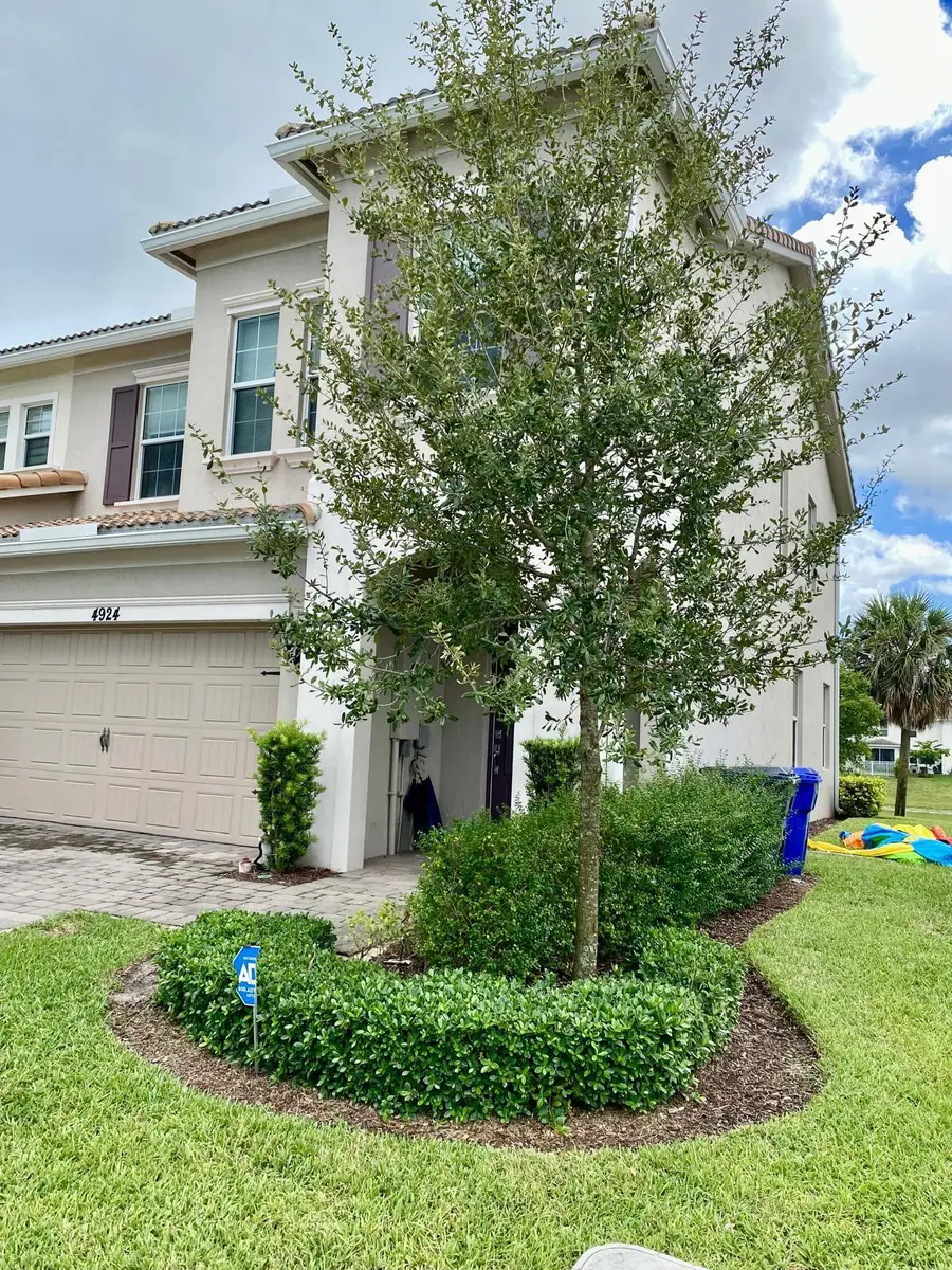 4924 Greenway Drive, Hollywood, FL 33021 - #3