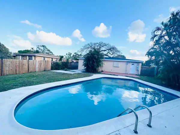 2849 SW 8th Street, Fort Lauderdale, FL 33312