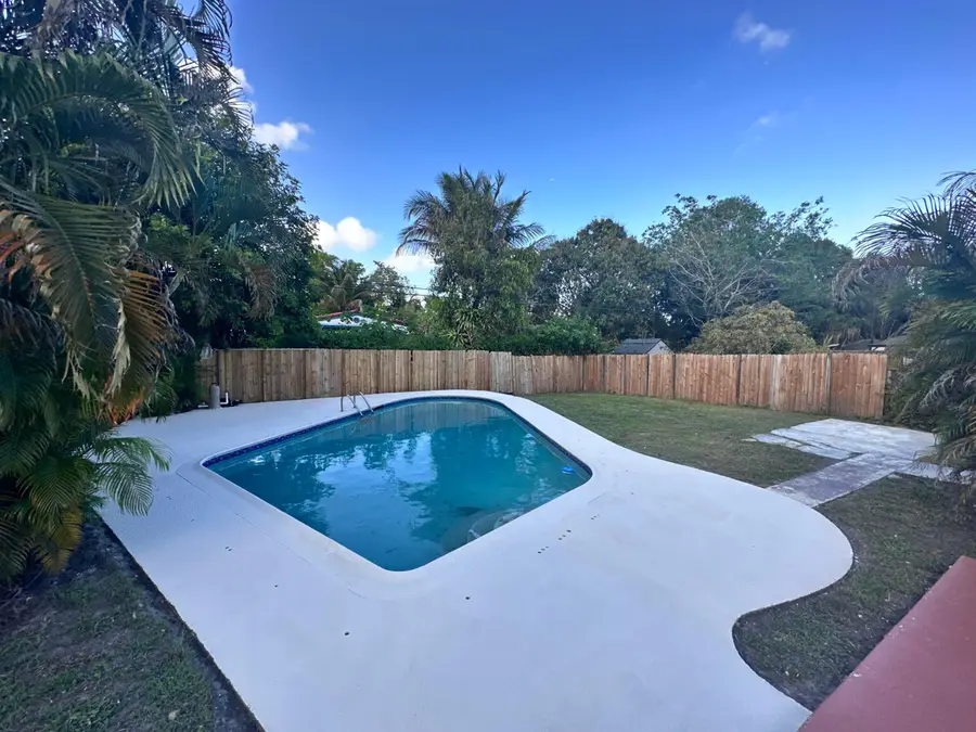 2849 SW 8th Street, Fort Lauderdale, FL 33312 - #2
