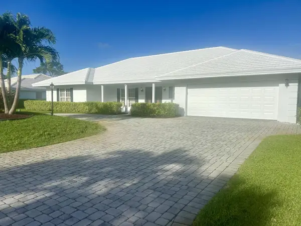 11743 N Lake Drive, Boynton Beach, FL 33436