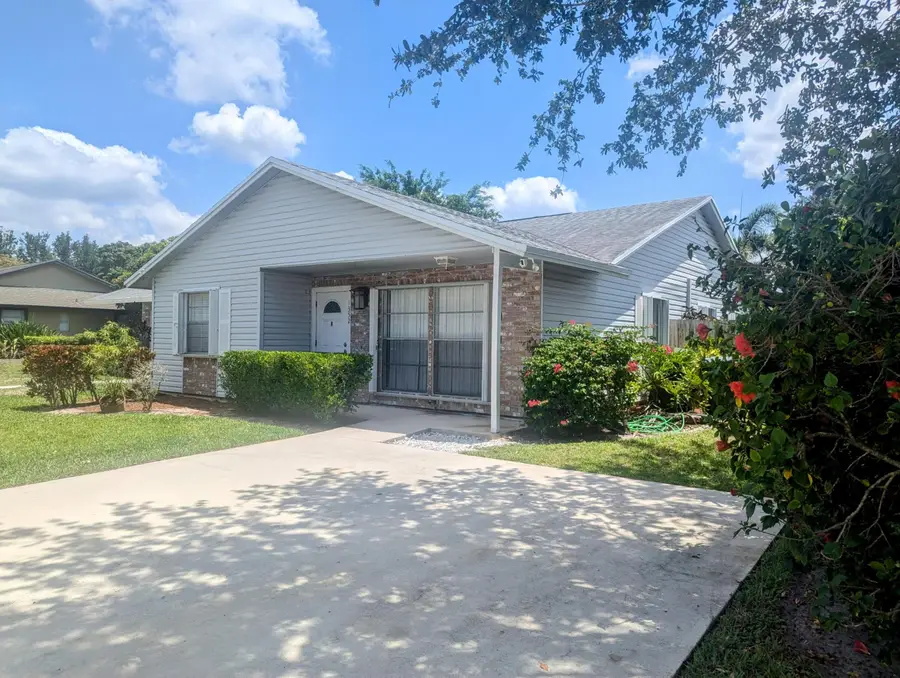 1350 Riverside Circle #Units A And B, Wellington, FL 33414 - #3