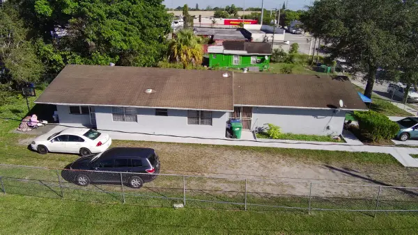 757-759 NW 95th Street, Miami, FL 33150