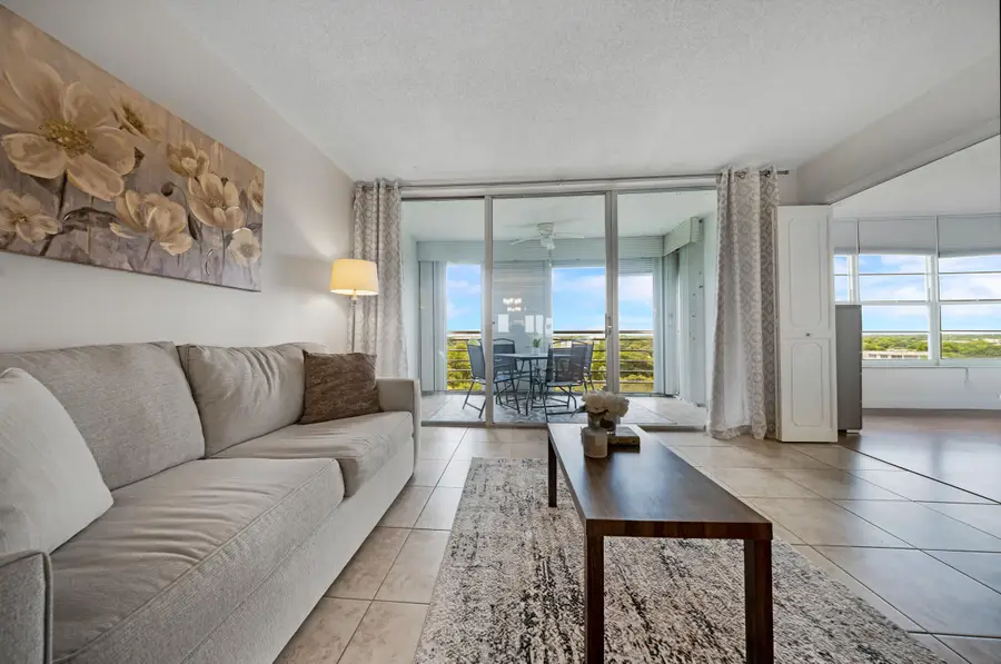 575 Oaks Lane #1009, Pompano Beach, FL 33069 - #2