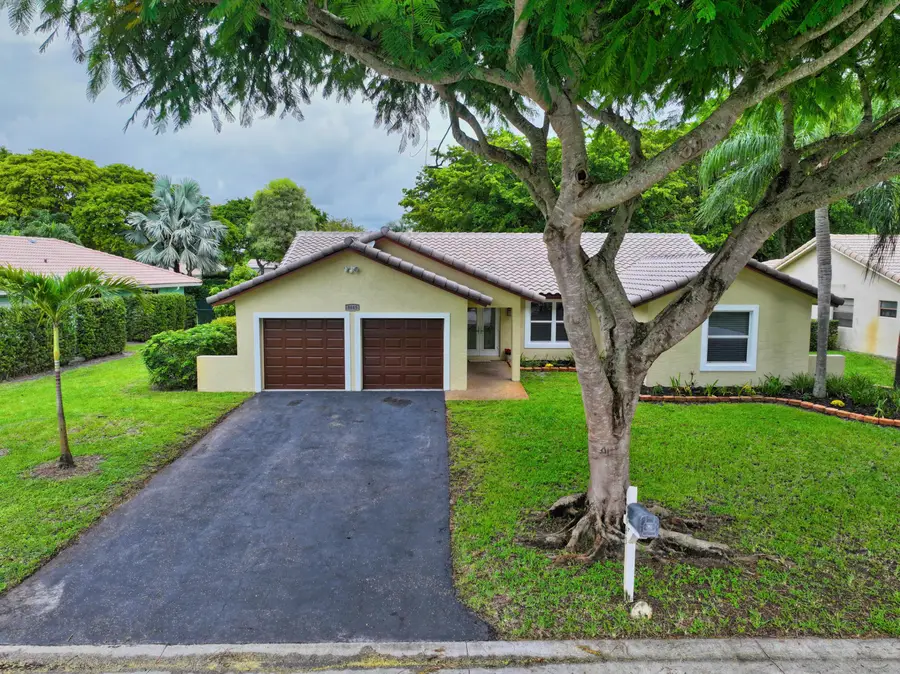 8645 NW 47th Drive, Coral Springs, FL 33067 - #2