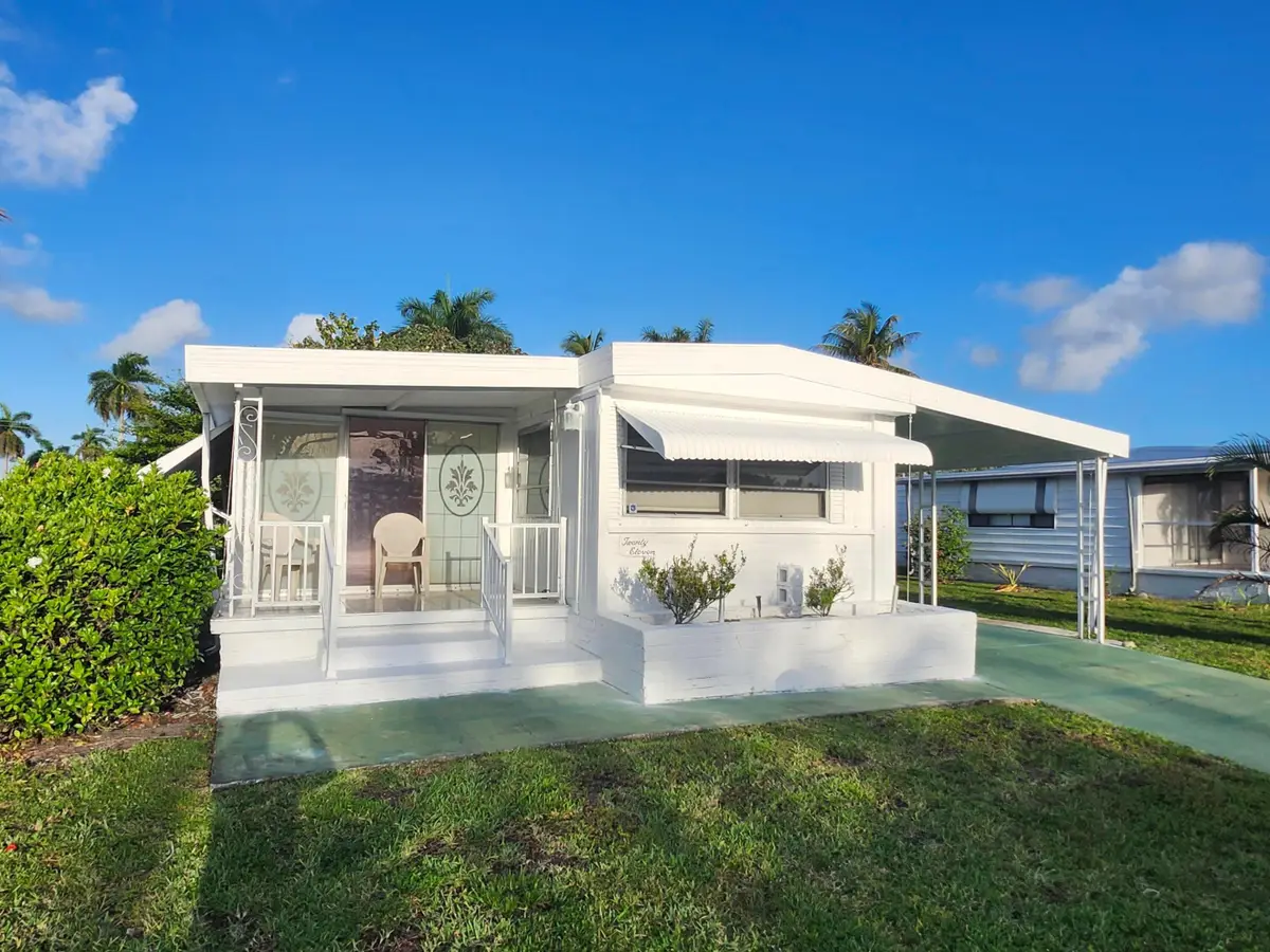 2011 SW 84th Avenue, Davie, FL 33324 - #1