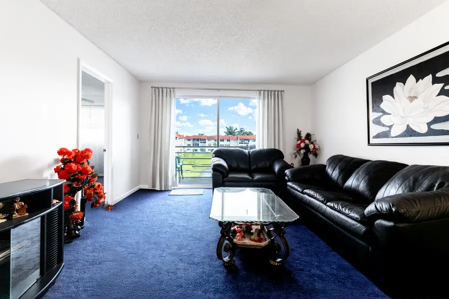 2800 Sunrise Lakes Drive W #Apt 301, Sunrise, FL 33322 - #2