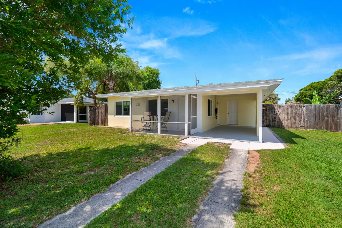 1751 5th Avenue, Vero Beach, FL 32960 - #1