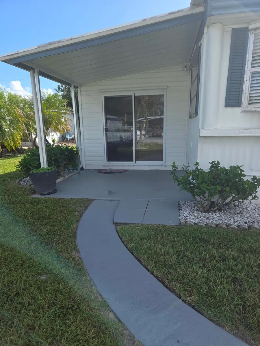 7667 SE Swan Avenue, Hobe Sound, FL 33455 - #2