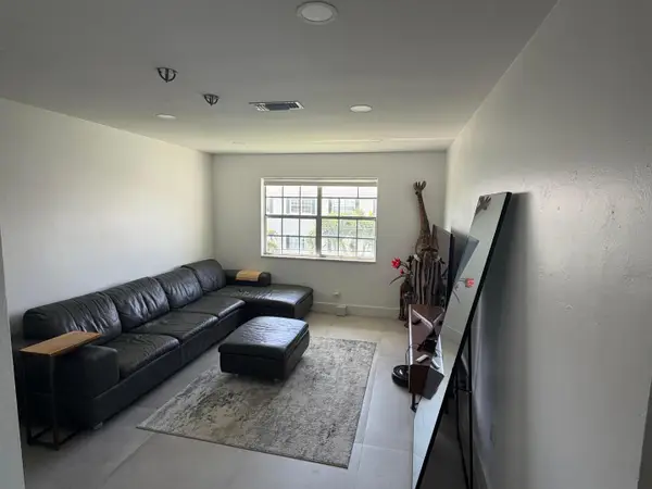 298 SW 6th Street #2080, Boca Raton, FL 33432