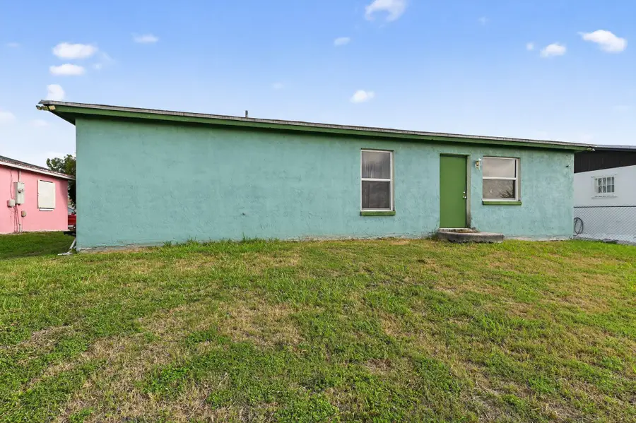 1582 Reverend Jesse Biggs Boulevard, Pahokee, FL 33476 - #3