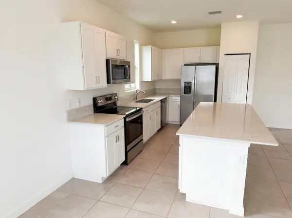 12473 NW Lynch Lane, Port St Lucie, FL 34987