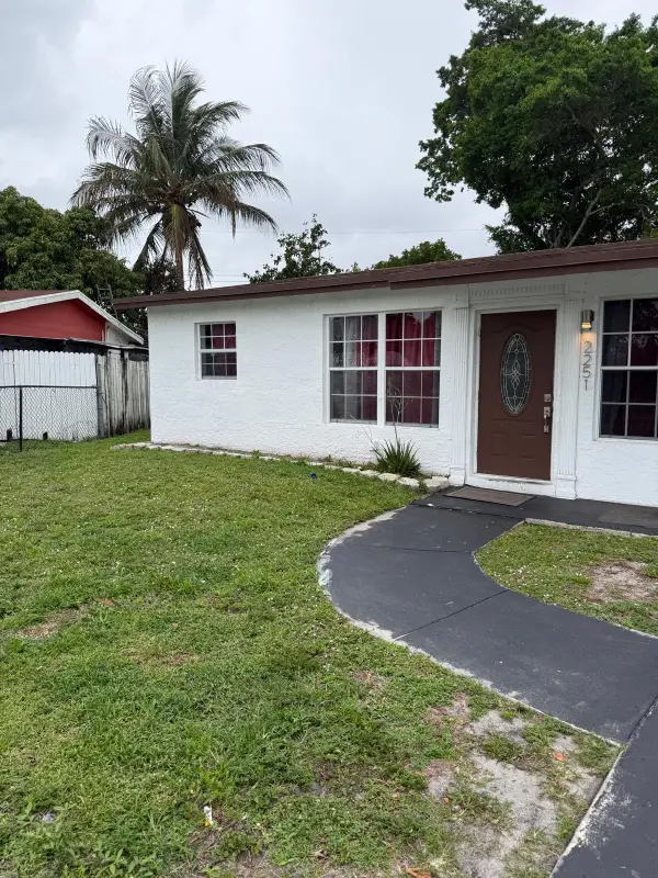 2251 NW 29th Terrace, Fort Lauderdale, FL 33311