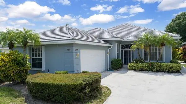 249 NW Bentley Circle, Port St Lucie, FL 34986
