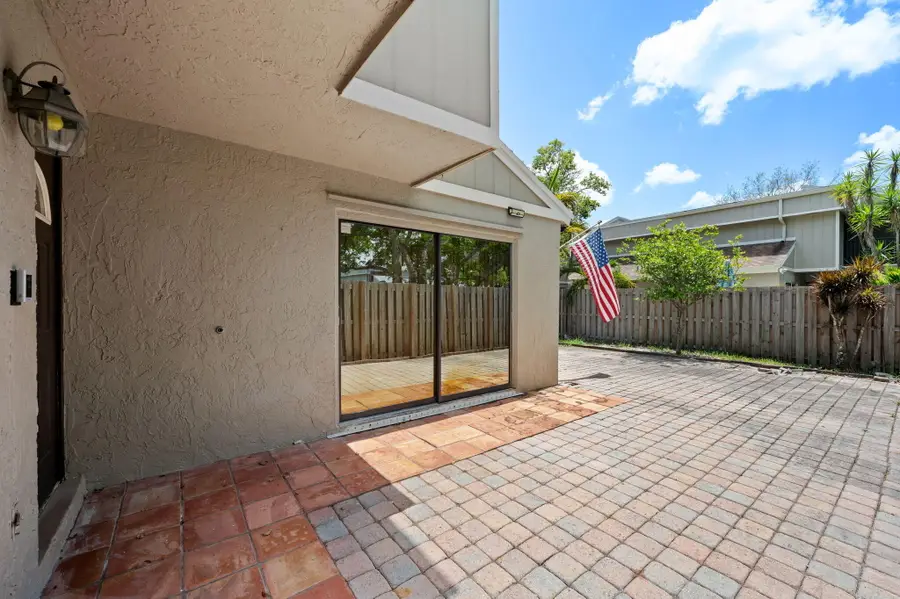 620 Commodore Drive, Plantation, FL 33325 - #3