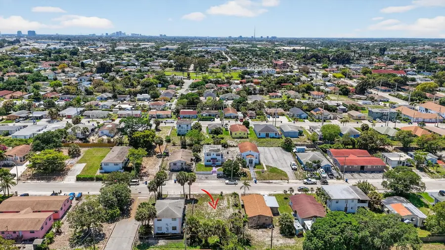 1204 W 35th Street, Riviera Beach, FL 33404 - #2