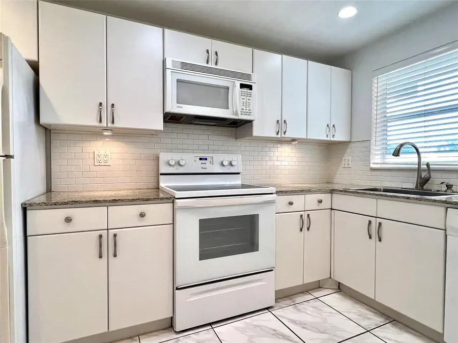 1785 N Andrews Square #202e, Fort Lauderdale, FL 33311 - #3