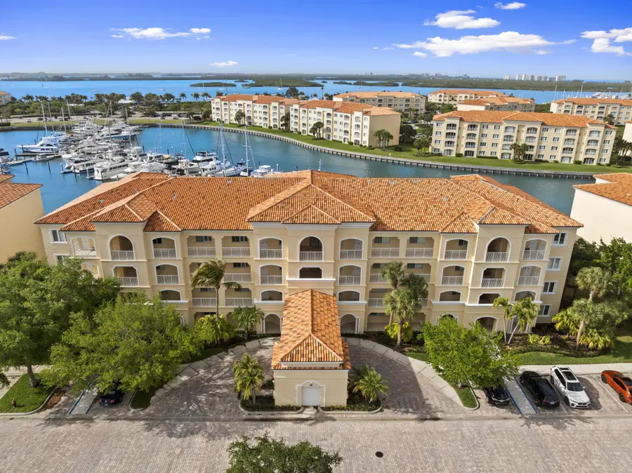 16 Harbour Isle Drive W #303, Fort Pierce, FL 34949 - #2