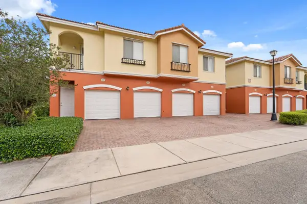 42 SE Sedona Circle #201, Stuart, FL 34994