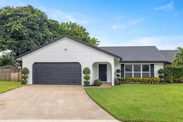 1145 Hickory Trail, Wellington, FL 33414