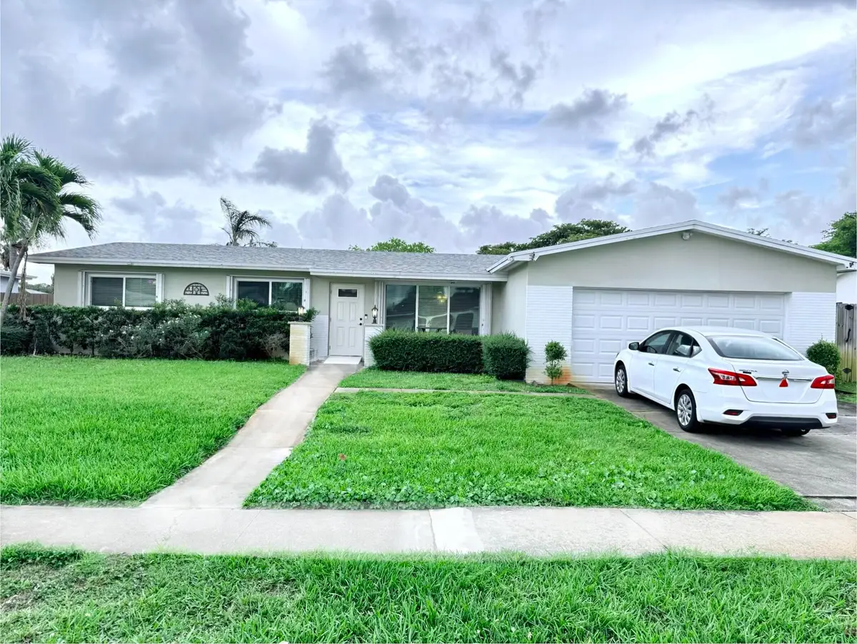 10900 NW 18th Place, Pembroke Pines, FL 33026 - #1