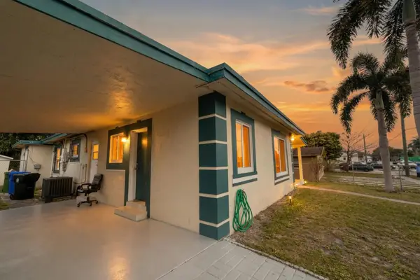 2757 SW 7th Street, Fort Lauderdale, FL 33312