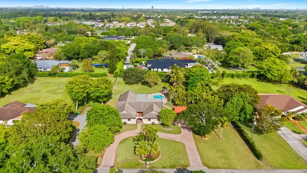 5500 SW 111th Terrace, Davie, FL 33328