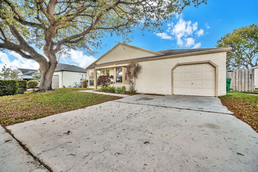 1011 SW 134th Avenue, Davie, FL 33325 - #2