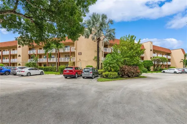 9301 Sunrise Lakes Boulevard, Sunrise, FL 33322